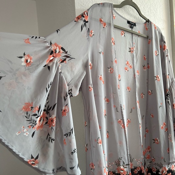 TORRID Cover up - Picture 2 of 4